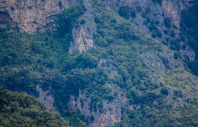 Looking at the ruin from Positano. Tiny!
